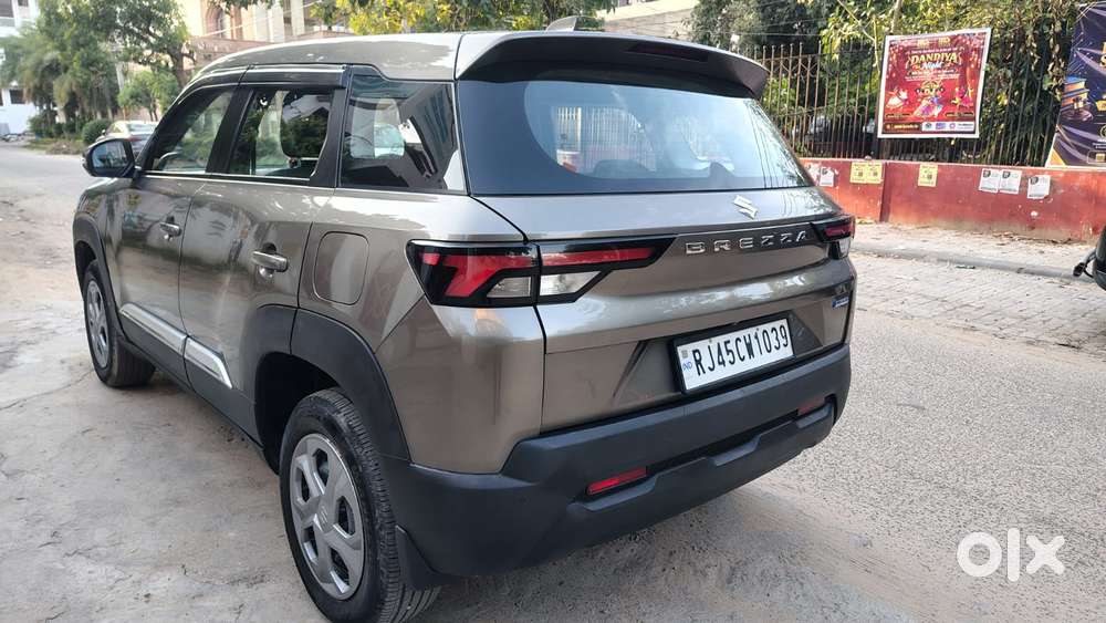 Maruti Suzuki Brezza 1.5 Vxi Smart Hybrid, 2023, Petrol