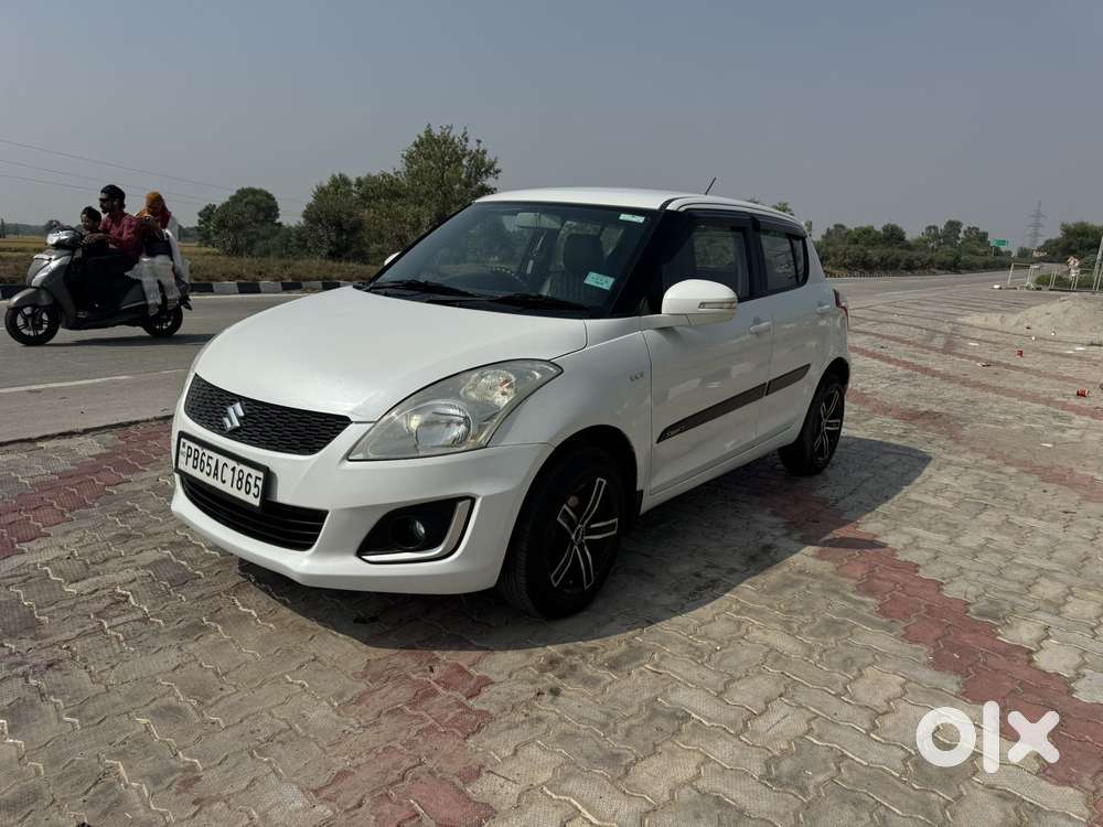 Maruti Suzuki Swift Vxi With Abs, 2015, Petrol