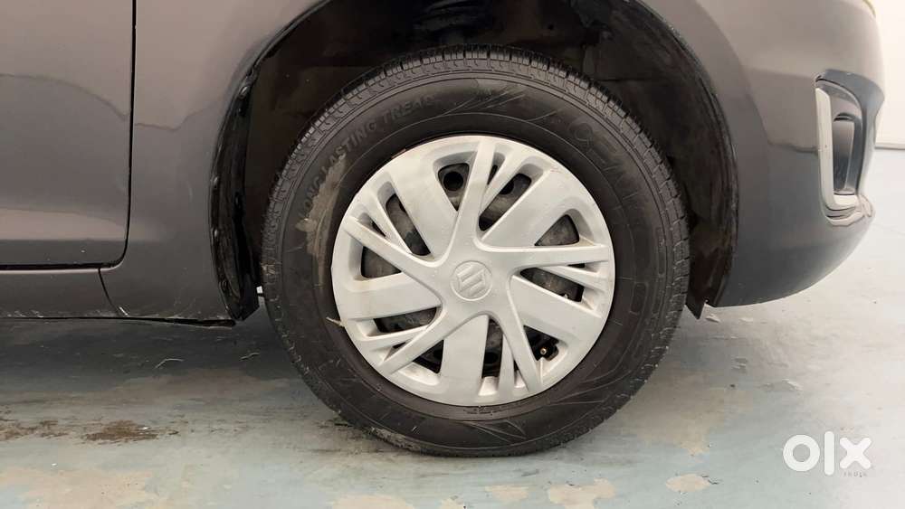 Maruti Suzuki Swift Vvt Vxi, 2017, Petrol
