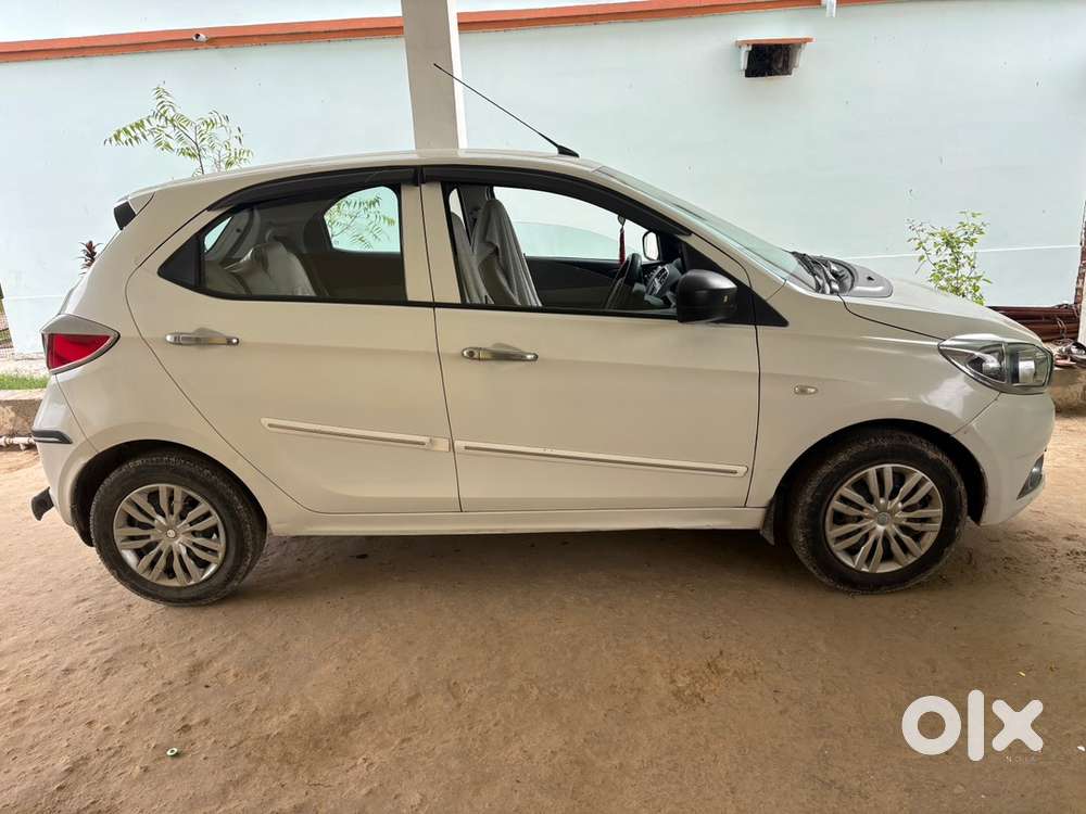 Tata Tiago 2018 Petrol