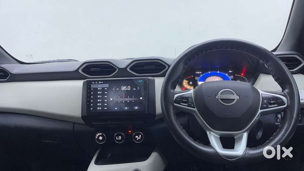 Nissan Magnite 1.0 Xv, 2023, Petrol