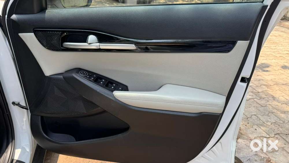 Kia Seltos 1.5 Htx At Petrol, 2025, Petrol