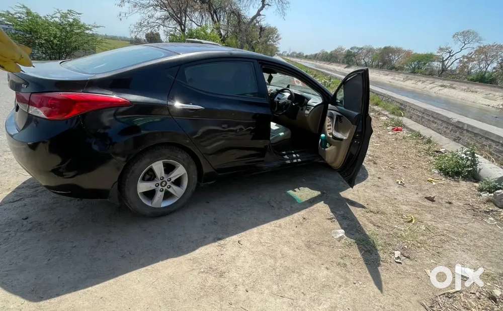 Hyundai Elantra Diesel 2013 Third Owner