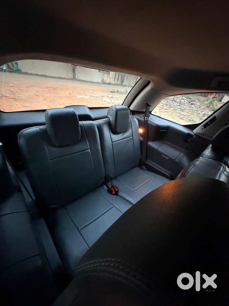 Tata Hexa 2.2 Xe 4x2 7 Str, 2018, Diesel