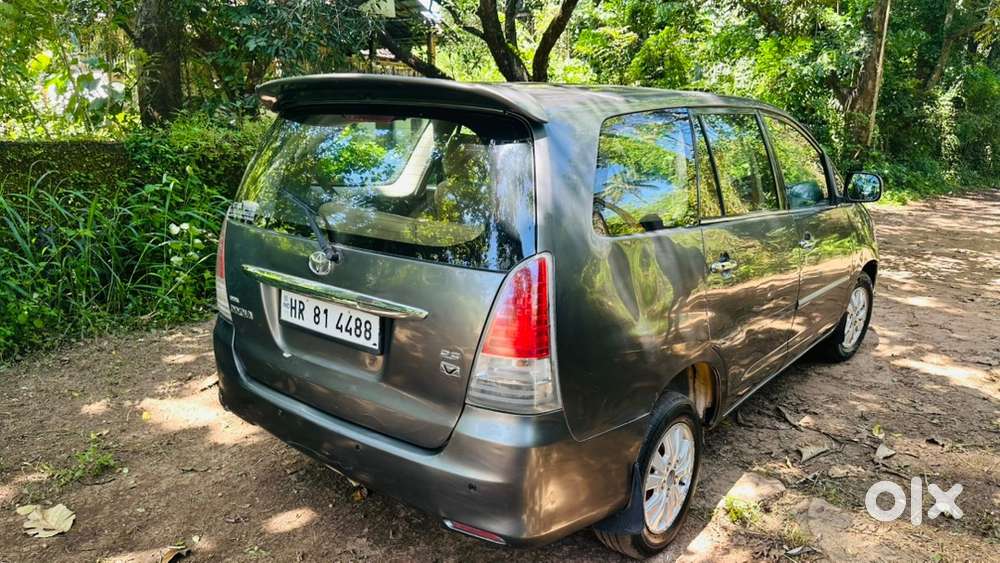 Toyota Innova 2012 Diesel