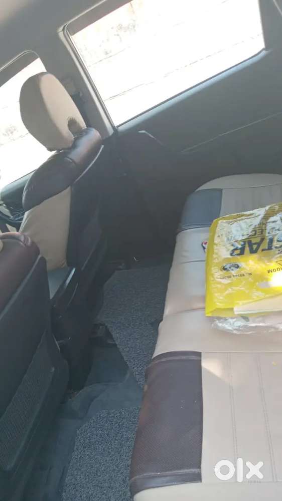 Mahindra Xuv500
(2019 December)  
Diesel 
Original Condition