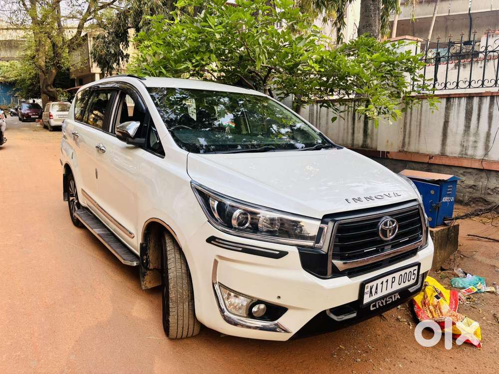 Toyota Innova Crysta 2.8 Zx At, 2016, Diesel