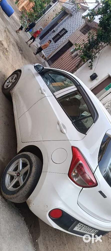 Hyundai Grand I10 2017 Diesel 94000 Km Driven