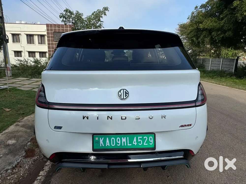 Mg Windsor Ev Essence Pro 2025