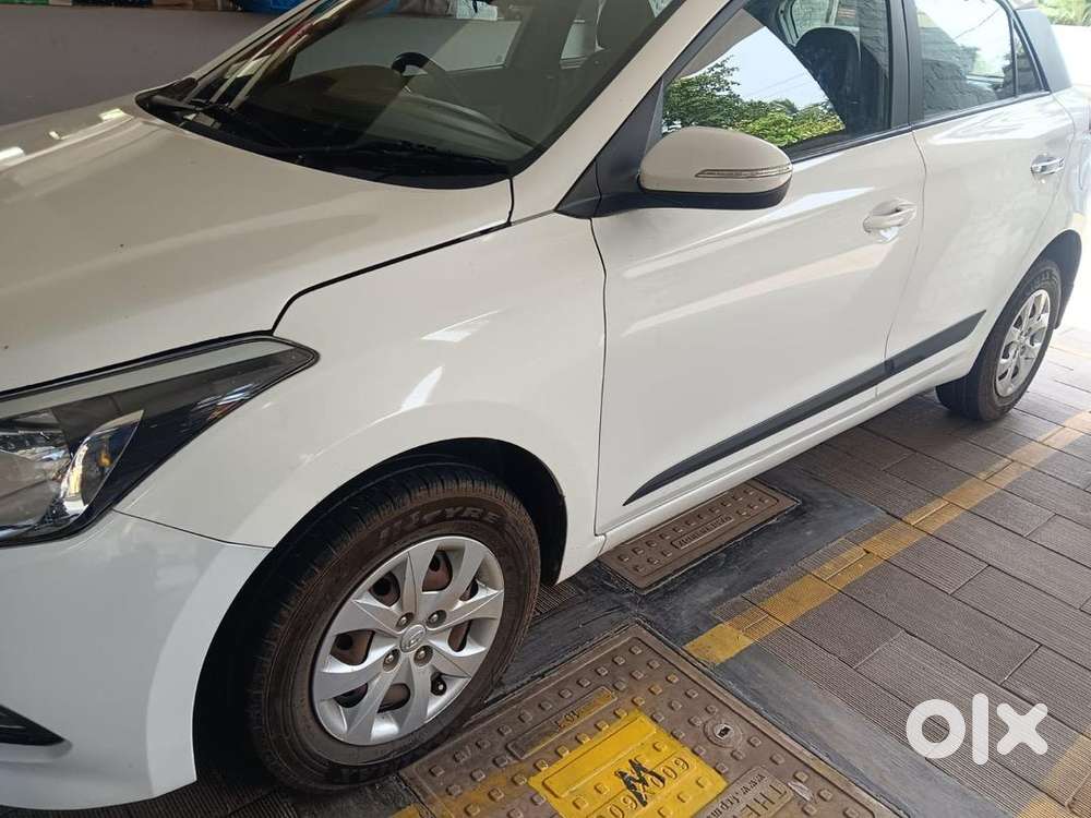 Hyundai I20 2015 Diesel 125000 Km Driven