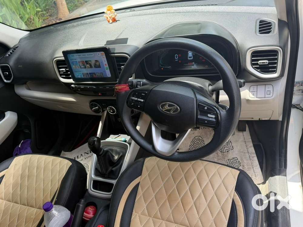 Hyundai Venue Petrol Well Maintained
