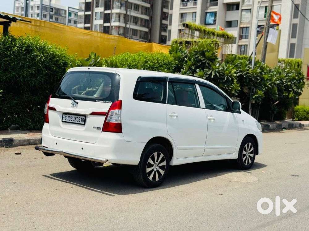 Toyota Innova 2.5 G (diesel) 8 Seater, 2015, Diesel