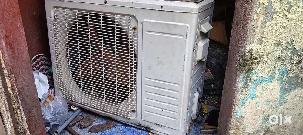 Used running Onida  A/C for sale