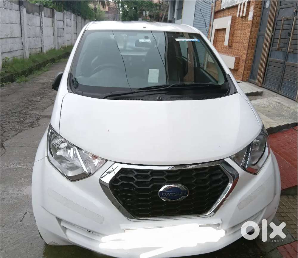Almost Unused  ,16731 Km,98%टायर,26 Km/लीटर,doctor's Datson Redigo Car