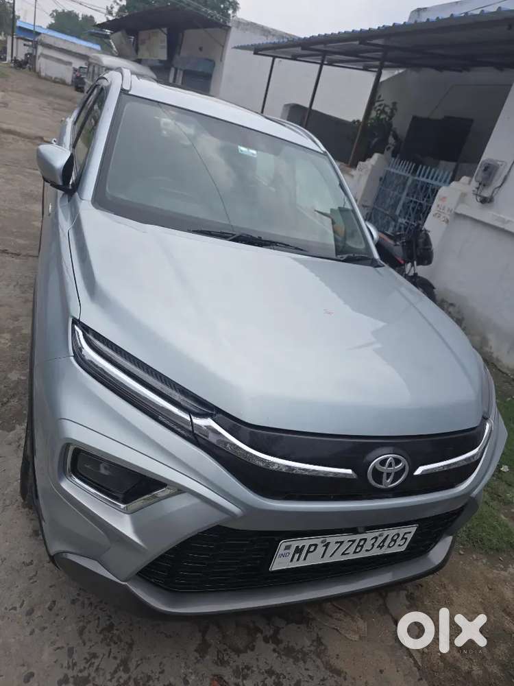Toyota Urban Cruiser 2023 Hybrid Edition Automatic Top Of The Line