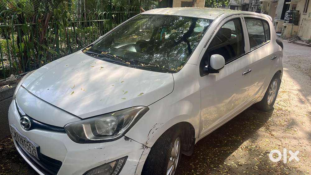 Hyundai I20 Asta 2014 Petrol With Manual Transmission
