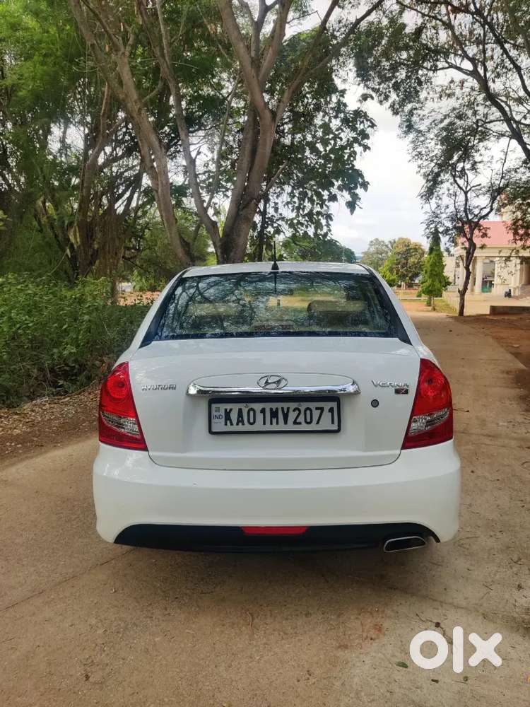Hyundai Verna Sx Petrol 2010