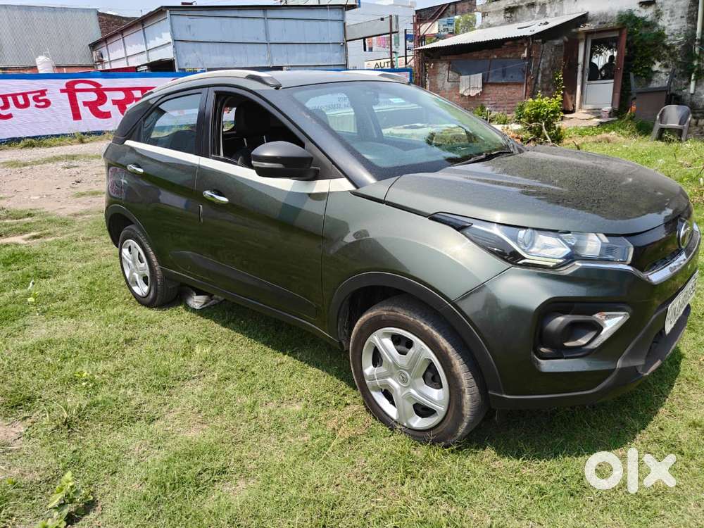 Tata Nexon 1.5 Revotorq Xm (s), 2021, Petrol