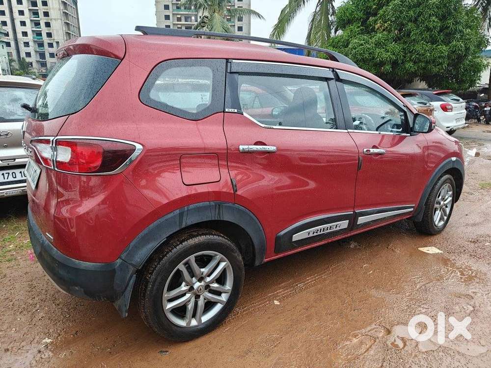 Renault Triber 1.0 Rxz Dual Tone, 2021, Petrol