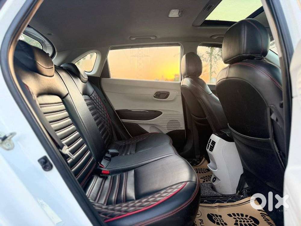 Hyundai I20 Asta (o) 1.2 Mt, 2023, Petrol