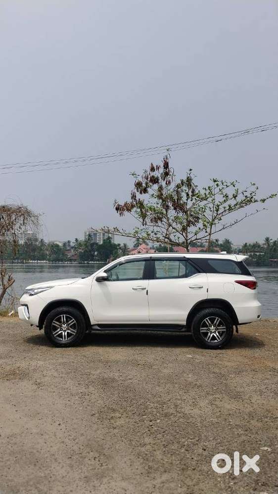 Toyota Fortuner 4x2 At 2.8 Diesel, 2017, Diesel