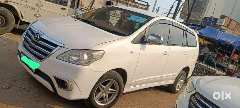 Toyota Innova Car In Very Good Condition.