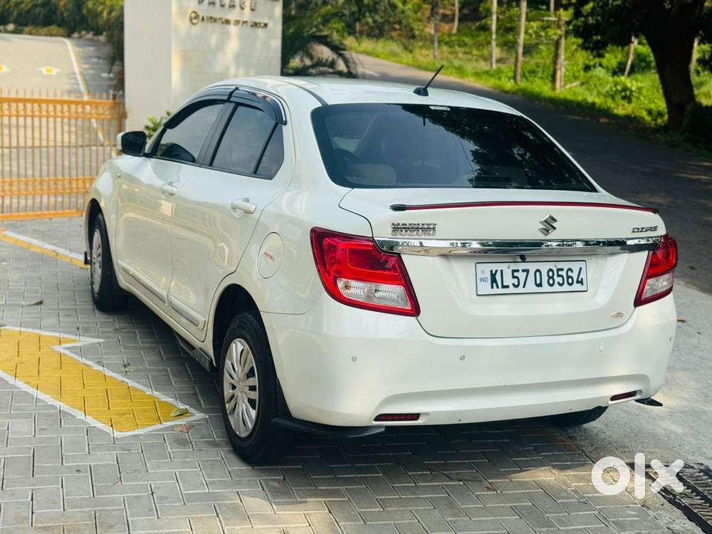 Maruti Suzuki Swift Dzire 1.2 Vxi Bsiv, 2017, Petrol