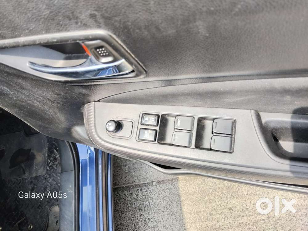 Maruti Suzuki Swift Amt Vxi, 2020, Petrol