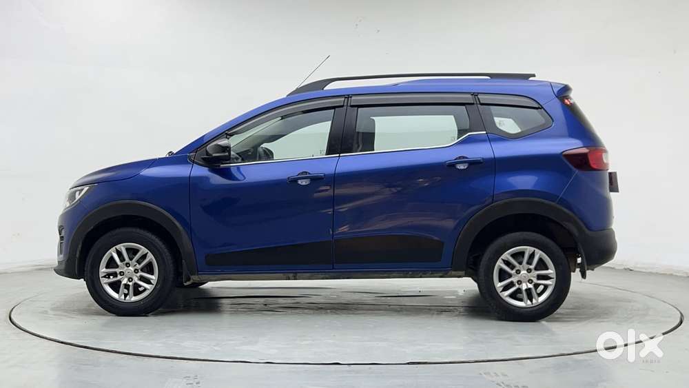 Renault Triber Rxt, 2023, Petrol