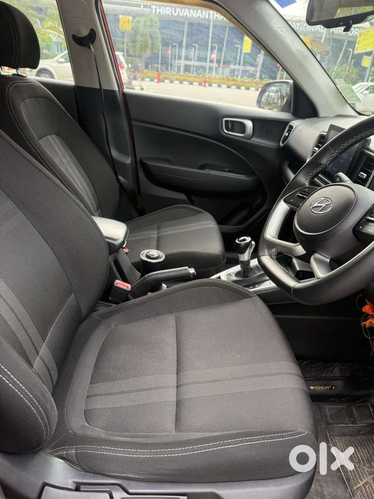 Hyundai Venue Sx+ At, 2021, Petrol
