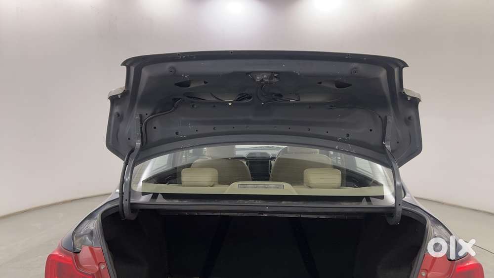 Maruti Suzuki Dzire 1.2 Zxi Plus Amt, 2017, Petrol