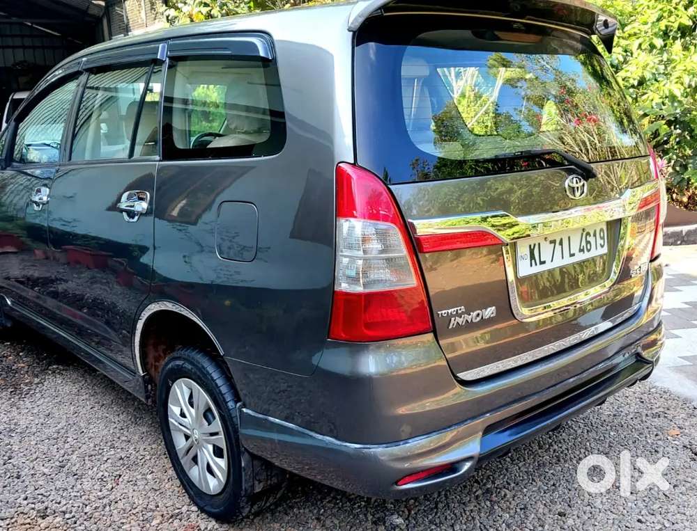 Toyota Innova Diesel 2012
