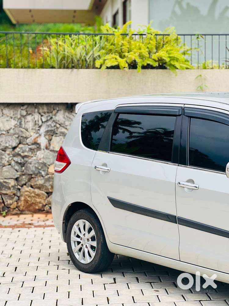 Maruti Suzuki Ertiga Vdi 2015