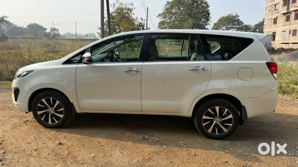 Toyota Innova Crysta 2022