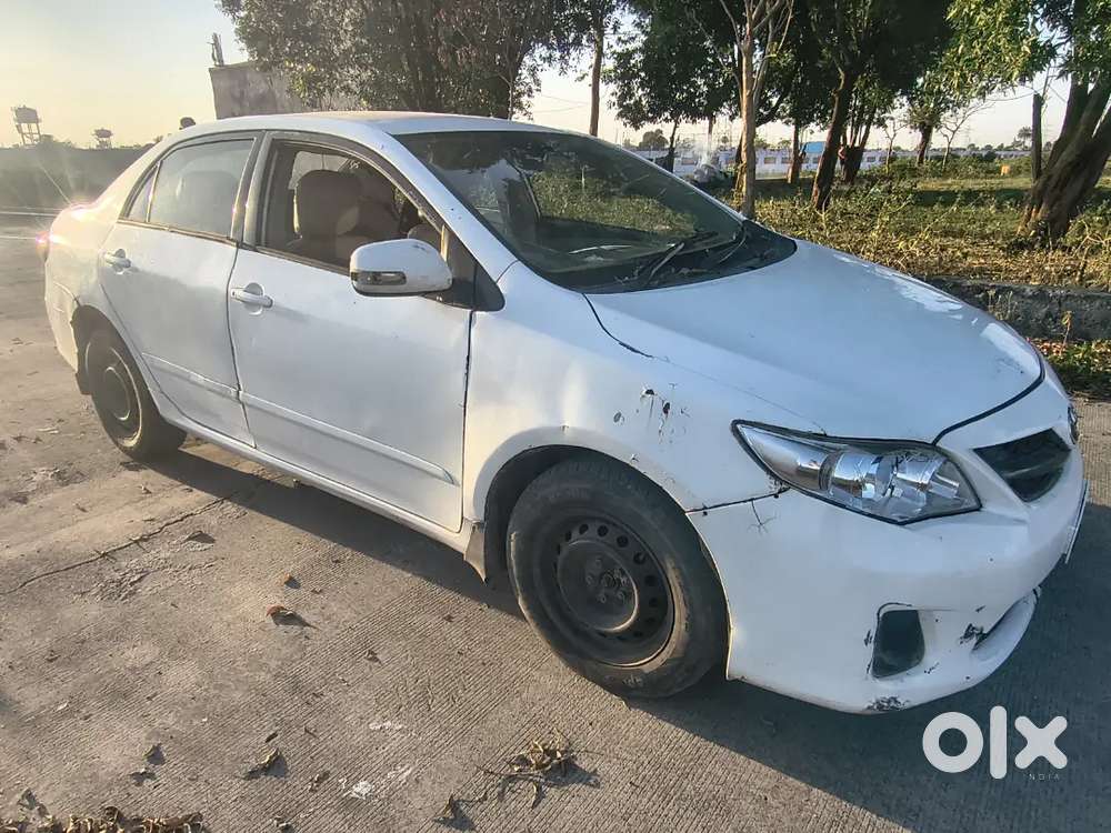 Toyota Corolla Altis 2012