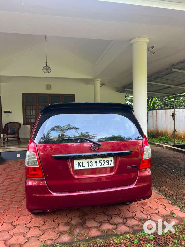 Toyota Innova Diesel 2012