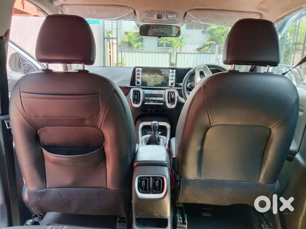 Kia Sonet 2024 October Petrol 10000 Km Driven