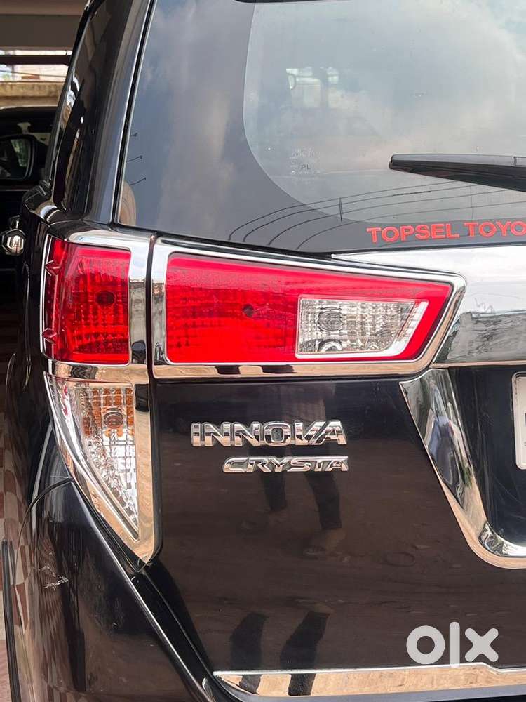 Toyota Innova Crysta 2021 Diesel 45000 Km Driven