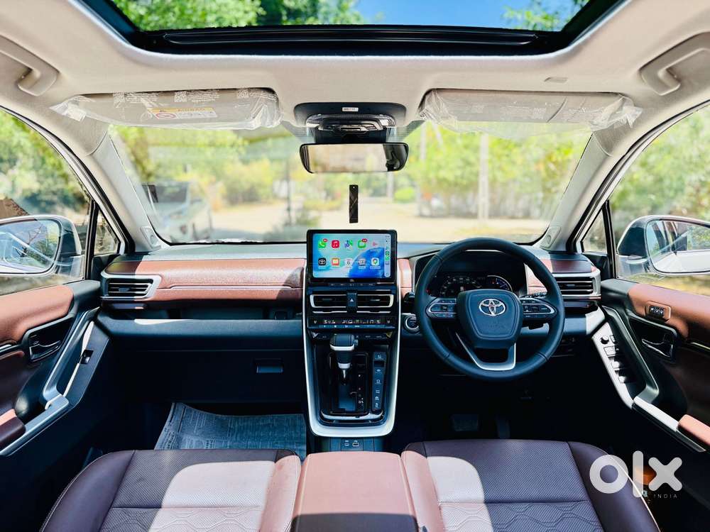 Toyota Innova Hycross 2.0 Zx (o) Hybrid 7 Str, 2026, Petrol