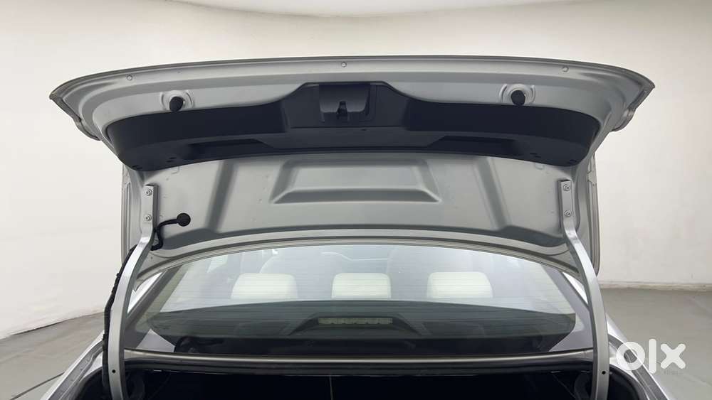 Volkswagen Virtus Highline Plus 1.0 Tsi At, 2022, Petrol
