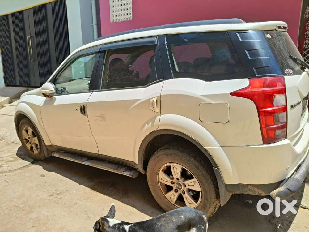 Mahindra Xuv 500 W8. Registration 2015.