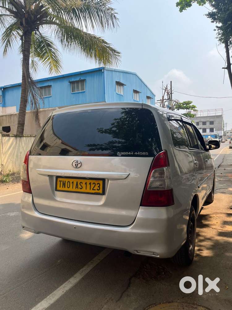 Toyota Innova 2.5 G (diesel) 8 Seater, 2012, Diesel