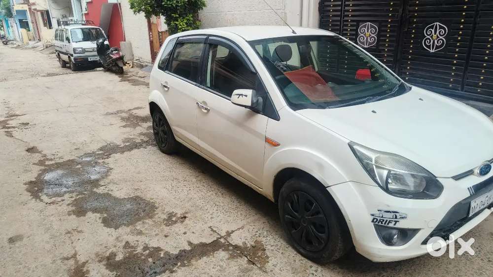 Ford Figo 2010 Petrol 74542 Km Driven