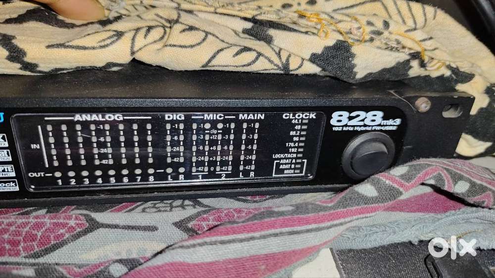 MOTU 828 mk3 Hybrid Audio Interface USB + FireWire - Musical