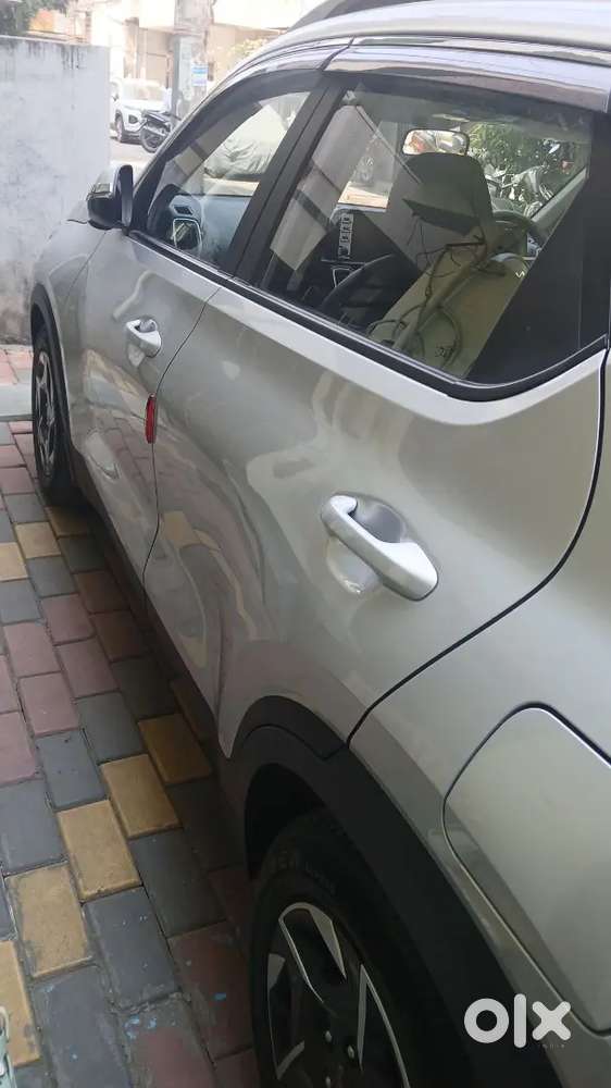 Kia Sonet 2025 Petrol 23500 Km Driven,