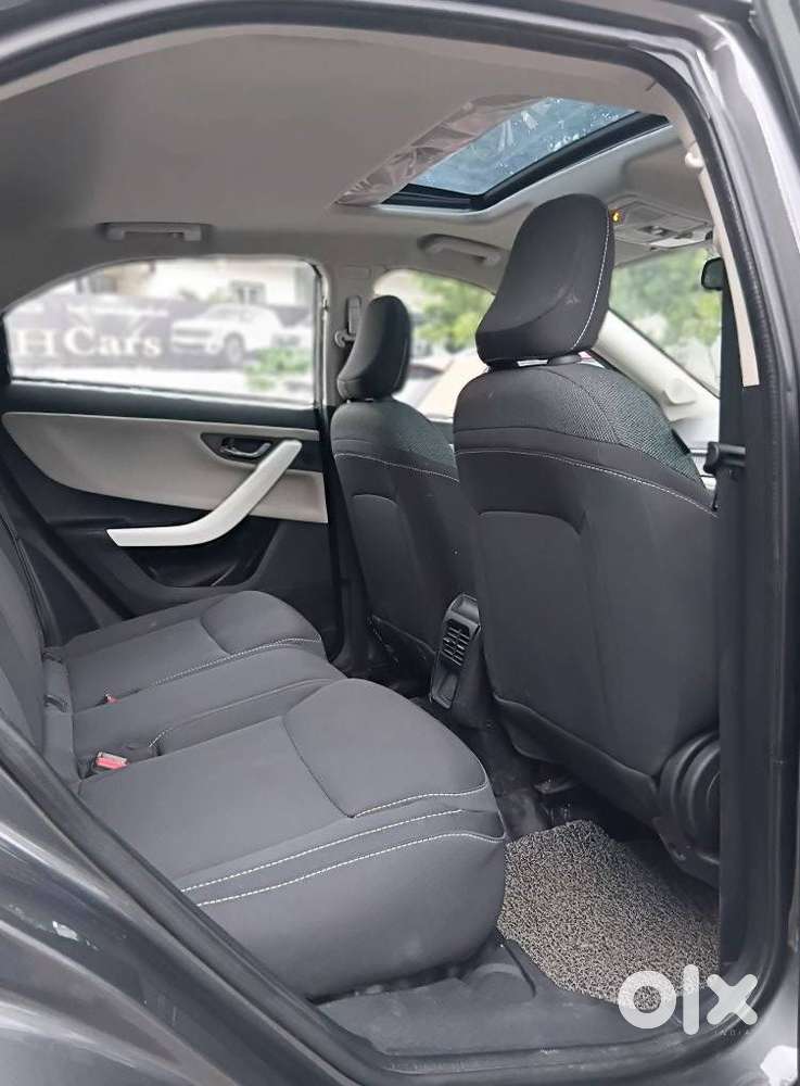 Tata Nexon Creative Plus 1.2 Revotron Petrol 6 Amt Dt, 2024, Petrol