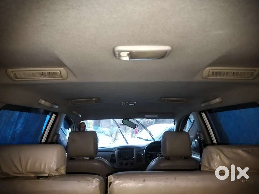 Toyota Innova 2016 Diesel 148000 Km Driven