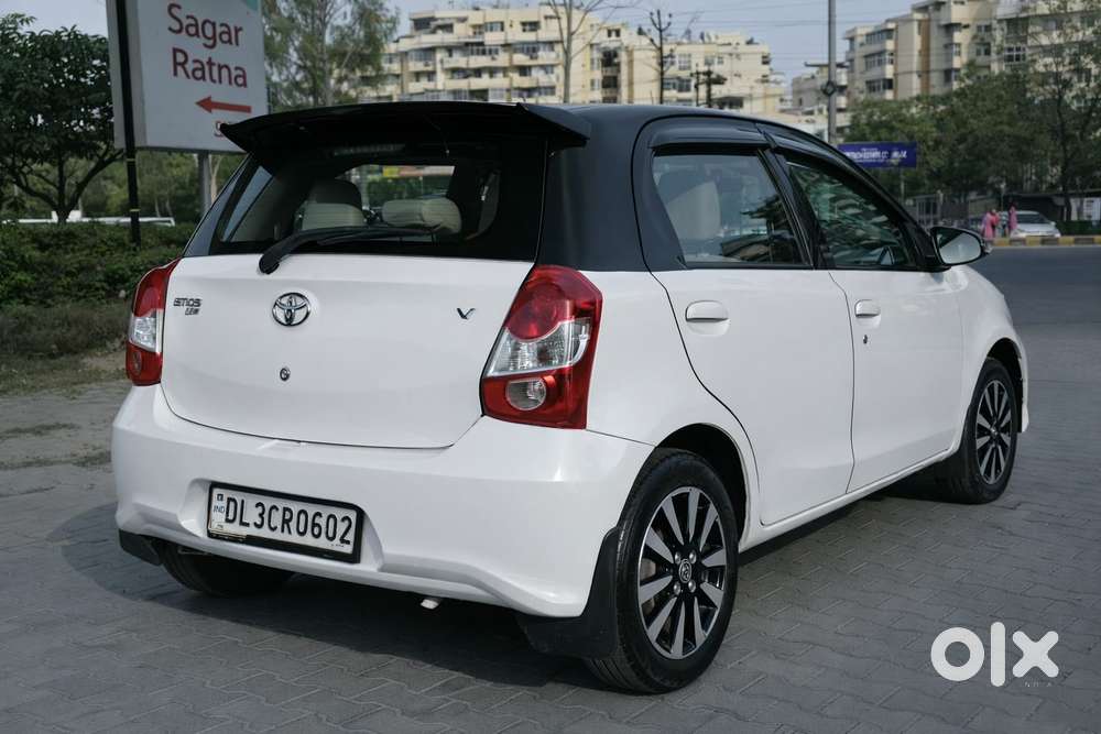 Toyota Etios Liva 1.2 Vx Dual Tone Limited Edition Petrol, 2019, Cng..