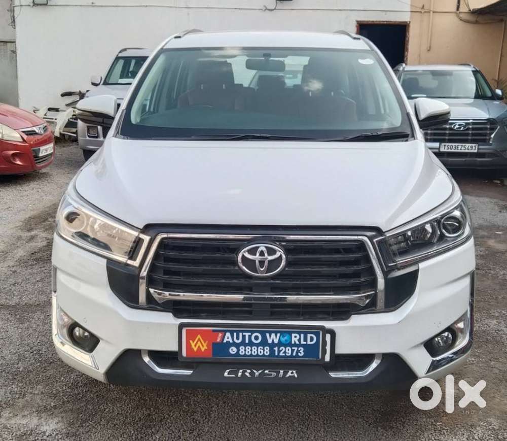 Toyota Innova Crysta 2.4 V 8 Str, 2023, Diesel