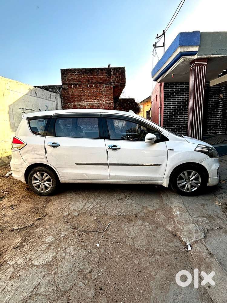 Maruti Suzuki Ertiga 2017 Diesel Well Maintained Top Model